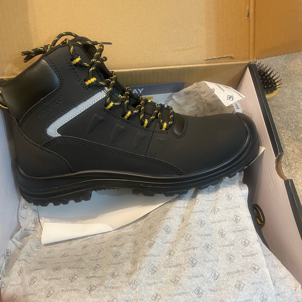 Men’s Tierra work boots mid